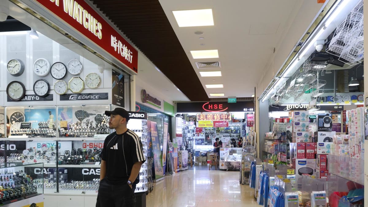 Woodlands shopkeepers lament slow business as easier border crossing draws more shoppers to JB CNA