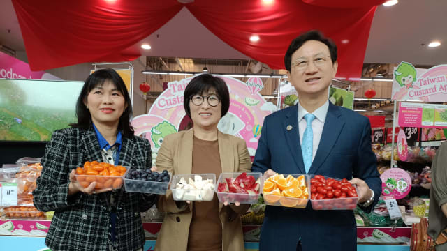 Giant超市办台湾新春水果节 不用出国也可品尝当地特色水果