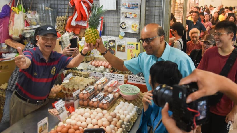 'Great pity' if Ong Teng Cheong, Tan Cheng Bock did not qualify for presidential race because of political links: Tharman 'Great pity' if Ong Teng Cheong, Tan Cheng Bock did not qualify for presidential race because of political links: Tharman