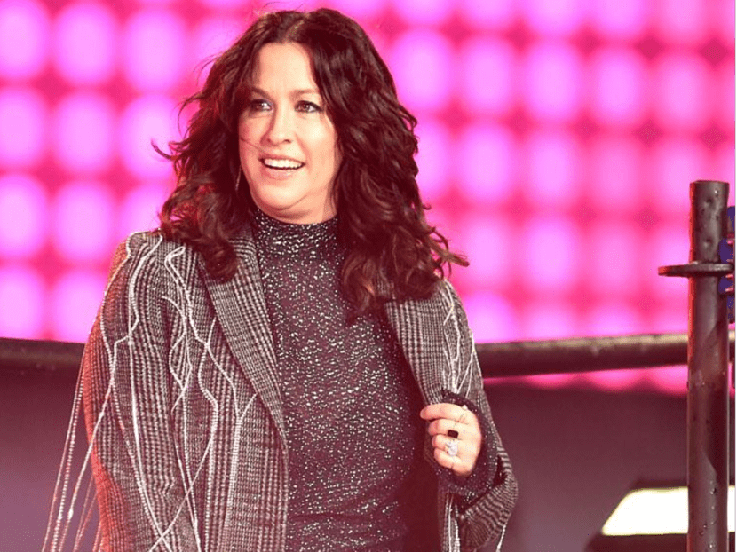 Alanis Morissette Is Struggling With "Lacto-menopause"