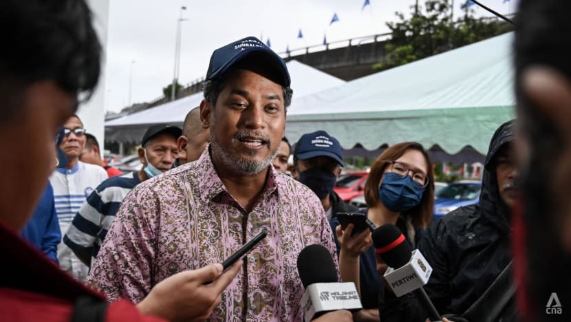 Former Malaysian health minister Khairy Jamaluddin to become radio DJ Former Malaysian health minister Khairy Jamaluddin to become radio DJ