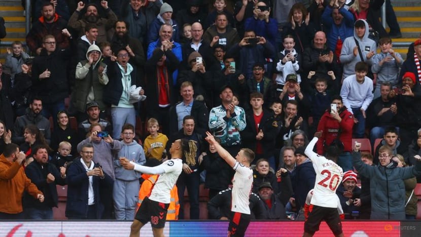 Ward-Prowse stoppage time penalty earns Southampton comeback draw against Spurs Ward-Prowse stoppage time penalty earns Southampton comeback draw against Spurs