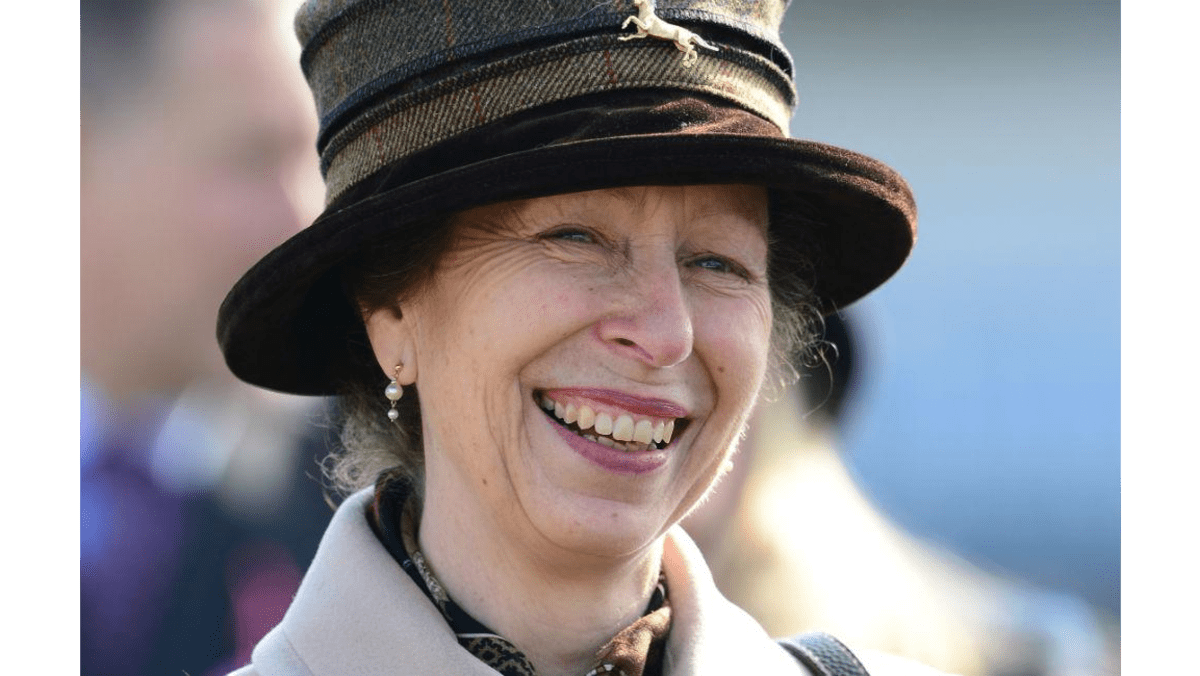 Princess Anne opens new energy facility in Shrewsbury 8days