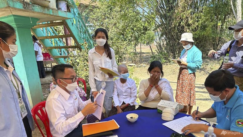11-year-old girl in Cambodia dies from bird flu 11-year-old girl in Cambodia dies from bird flu