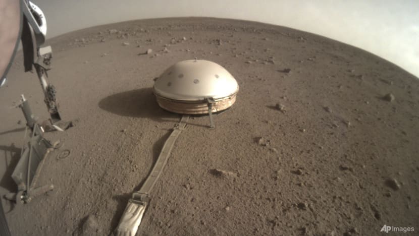 Dusty demise for NASA Mars lander in July as power dwindles Dusty demise for NASA Mars lander in July as power dwindles