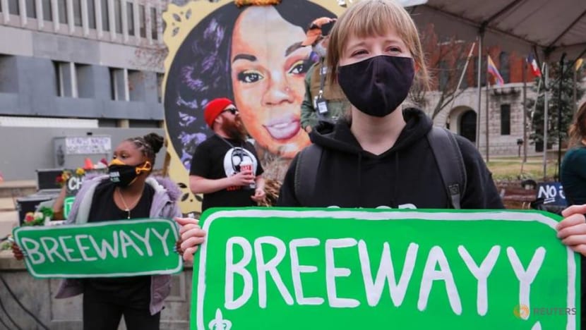 Demonstrators call for justice, reforms a year after Breonna Taylor's death in Kentucky Demonstrators call for justice, reforms a year after Breonna Taylor's death in Kentucky