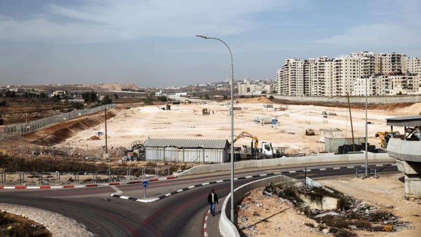 Israel delays major settlement plan for East Jerusalem