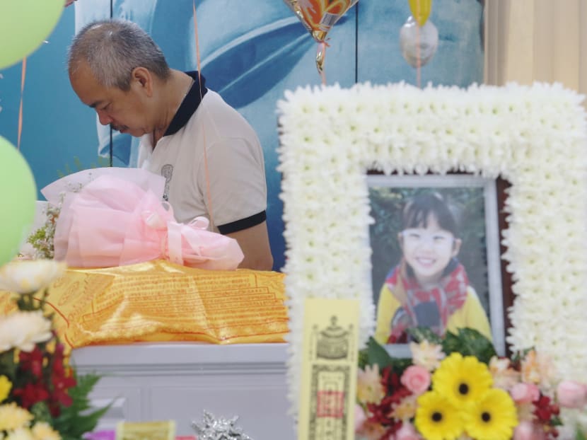 Mr Ang, the grandfather of Eleanor Tan Si Xuan, seen at the four-year-old's wake. Photo: Koh Mui Fong/TODAY