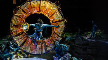 Hang Out With The Na'vi At This Cirque Du Soleil Show Inspired By Avatar