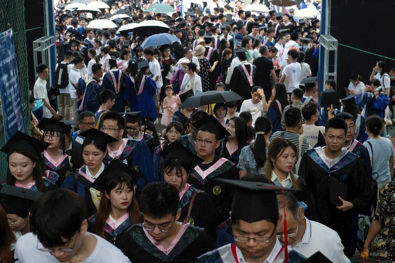 Record numbers of Chinese graduates enter worst job market in decades