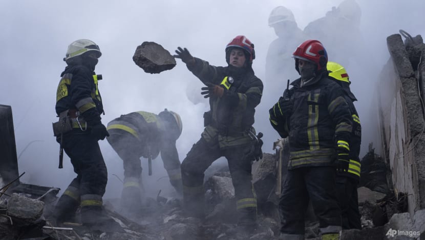 Death toll from Russian strike on Ukraine's Dnipro rises to 35 Death toll from Russian strike on Ukraine's Dnipro rises to 35
