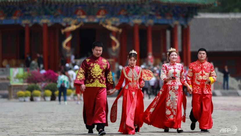 Fewer 'I dos' ruin the party for China's US$500 billion wedding industry Fewer 'I dos' ruin the party for China's US$500 billion wedding industry