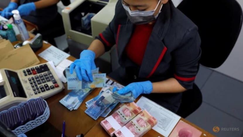 Indonesia’s economic stimulus not enough to stop layoffs, focus should be to contain COVID-19: Experts Indonesia’s economic stimulus not enough to stop layoffs, focus should be to contain COVID-19: Experts