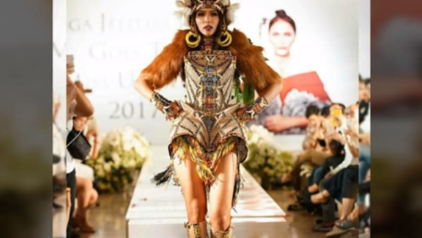 Dari baju 'nasi lemak' Ms Malaysia, kini Ms Indonesia pakai kostum 'orangutan'