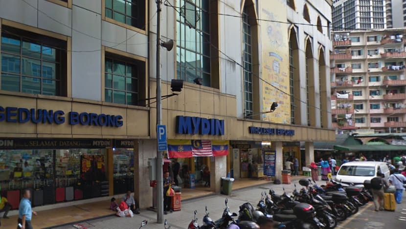Malaysia's top supermarket chain bans 'palm-oil-free' products, government urges others to follow Malaysia's top supermarket chain bans 'palm-oil-free' products, government urges others to follow