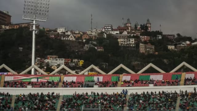 马达加斯加一体育馆发生踩踏事故 至少13人死亡