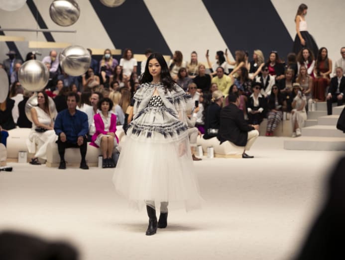 Prix tailleur 2025 chanel haute couture
