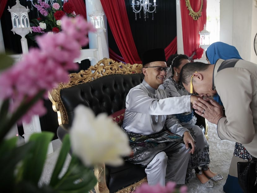 Aishah’s big day touches S’pore hearts - TODAY