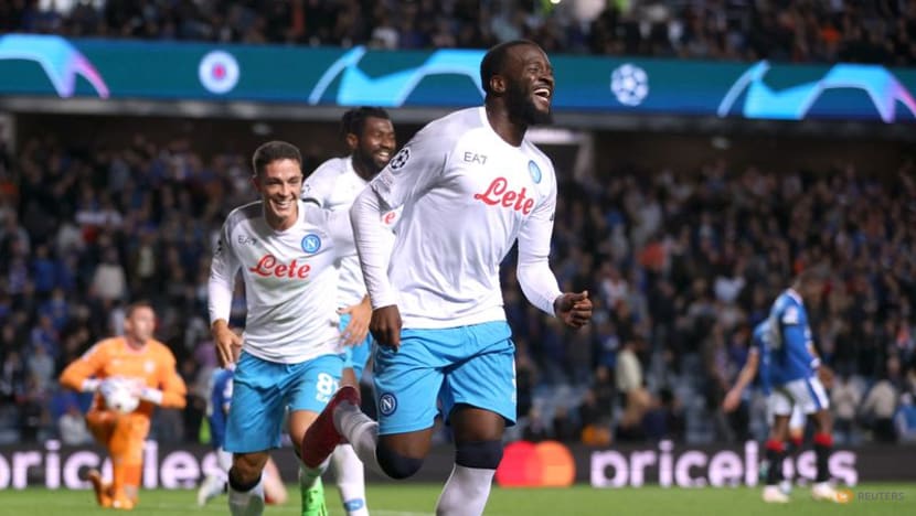 Napoli strike late after Politano penalty to beat Rangers 3-0 Napoli strike late after Politano penalty to beat Rangers 3-0