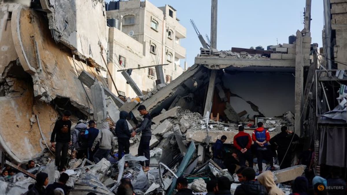 Hamas says it presses on with Gaza truce talks without Israelis Hamas says it presses on with Gaza truce talks without Israelis