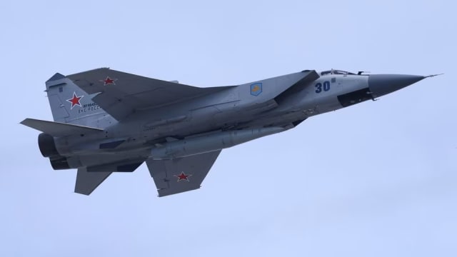 俄罗斯出动战斗机拦截挪威军机