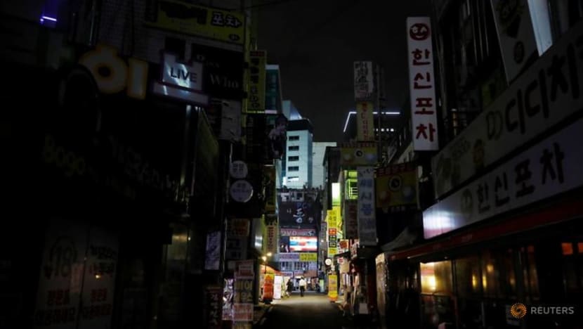 South Korea orders closure of nightclubs, karaoke bars amid concern over fourth COVID-19 wave South Korea orders closure of nightclubs, karaoke bars amid concern over fourth COVID-19 wave