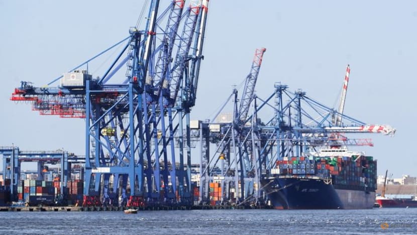 Egypt's current account deficit widens in April-June quarter Egypt's current account deficit widens in April-June quarter