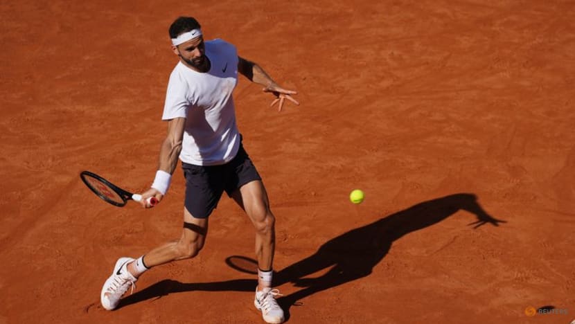 Djokovic battles past Dimitrov in Rome, Swiatek cruises