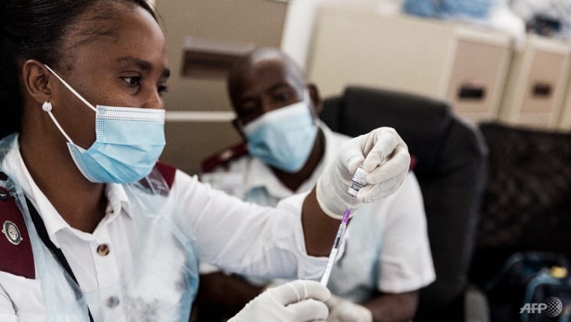 South Africa detects new COVID-19 variant with multiple mutations South Africa detects new COVID-19 variant with multiple mutations