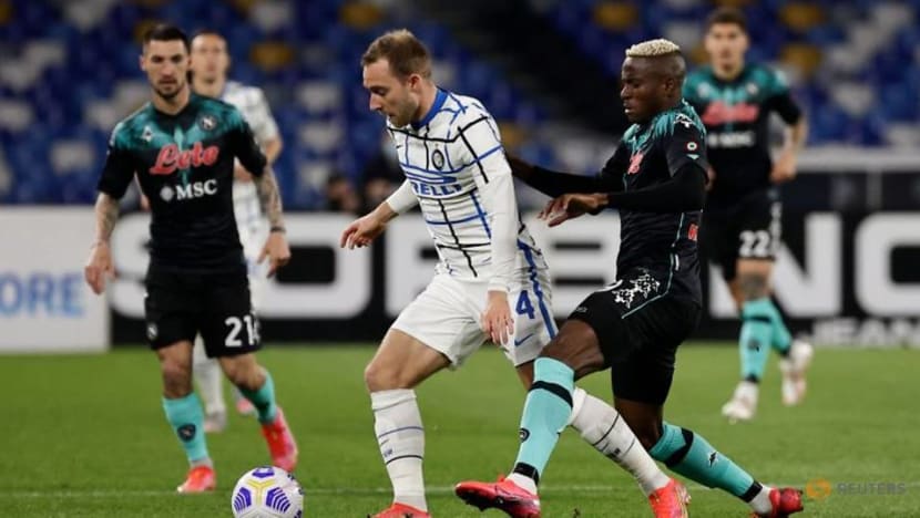 Football: Eriksen earns Serie A leaders Inter point at Napoli Football: Eriksen earns Serie A leaders Inter point at Napoli