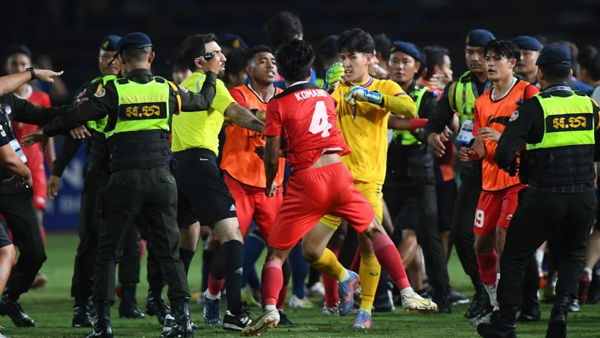 Football chaos brings curtain down on drama-filled SEA Games Football chaos brings curtain down on drama-filled SEA Games