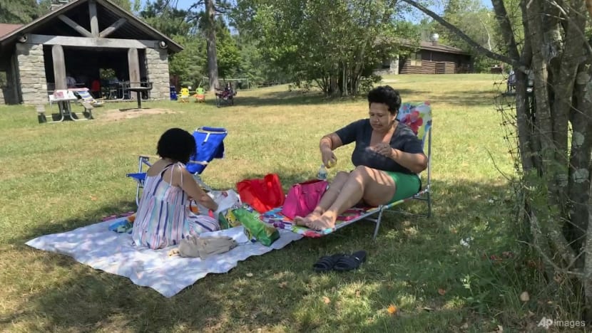 With US records poised to fall, city folk flee heat if they can With US records poised to fall, city folk flee heat if they can