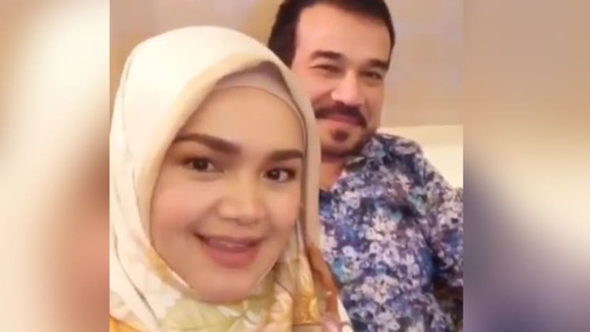 Pengumuman Siti Nurhaliza di S'pura: Bakal timang anak perempuan!