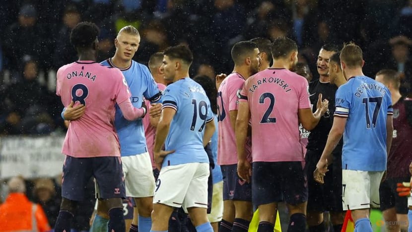 Man City fall behind in title race after Everton draw Man City fall behind in title race after Everton draw