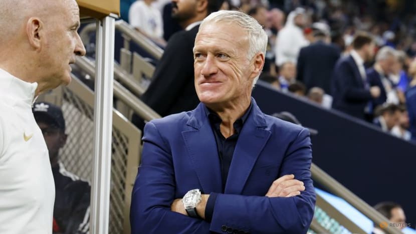 France head coach Deschamps extends contract until 2026 France head coach Deschamps extends contract until 2026