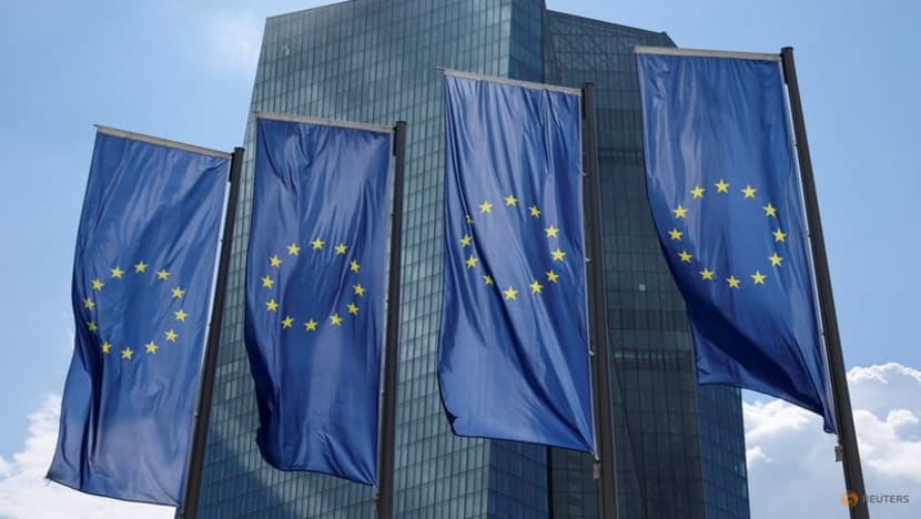 Major central banks put inflation fight first as growth slows Major central banks put inflation fight first as growth slows