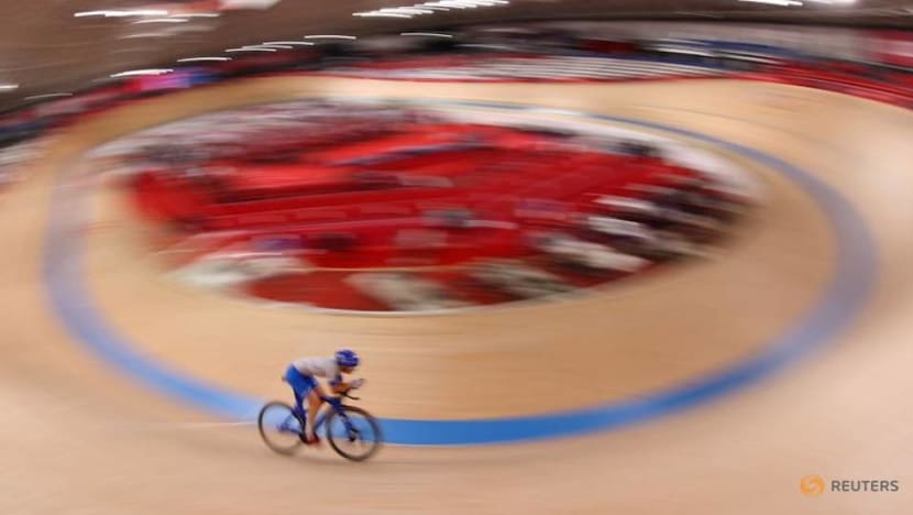 Olympics-Cycling-Fans finally get up close at Izu velodrome Olympics-Cycling-Fans finally get up close at Izu velodrome