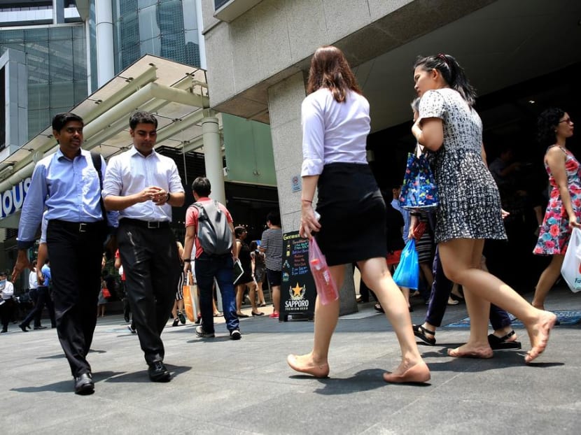 Singaporean workers’ salaries to rise at a slightly slower pace in 2020: Report Singaporean workers’ salaries to rise at a slightly slower pace in 2020: Report