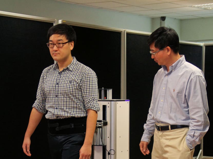 Gallery: NUS develops robotic walker to aid stroke patients