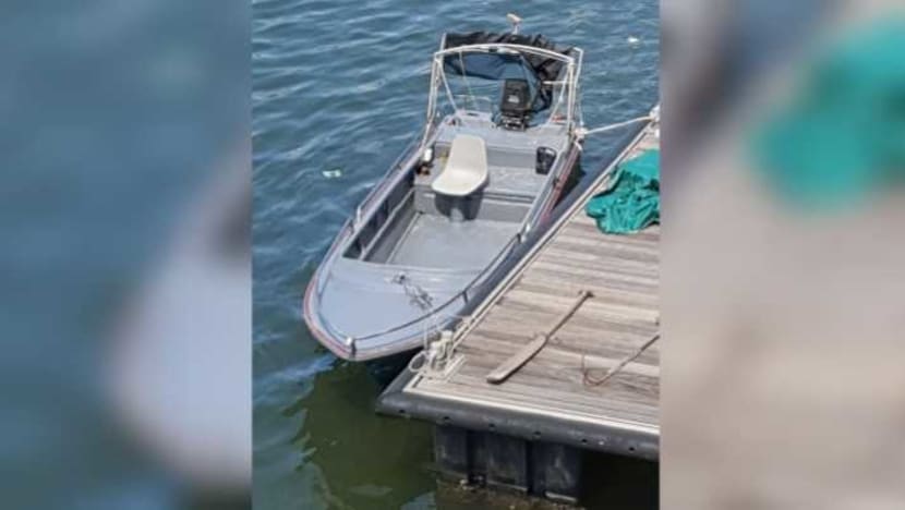 8 men arrested for illegally entering Singapore after jumping off boat, swimming to shoreline 8 men arrested for illegally entering Singapore after jumping off boat, swimming to shoreline