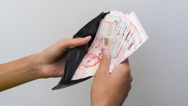 公众可从1月4日起 预定新钞和如新钞