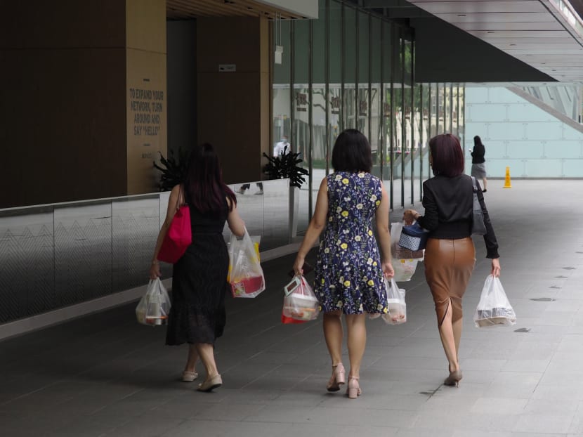 Minimum qualifying salary for Employment Pass holders goes up to S$4,500; higher salary criterion for financial services