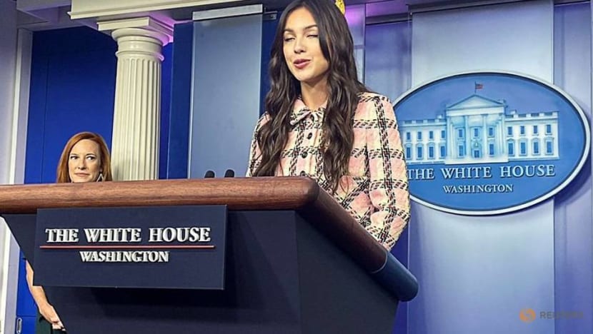 In White House visit, singer Oliva Rodrigo urges vaccinations for youth In White House visit, singer Oliva Rodrigo urges vaccinations for youth