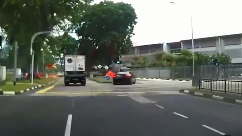 Pemandu Maserati yang pandu bertentangan trafik di Lorong Chuan bakal didakwa