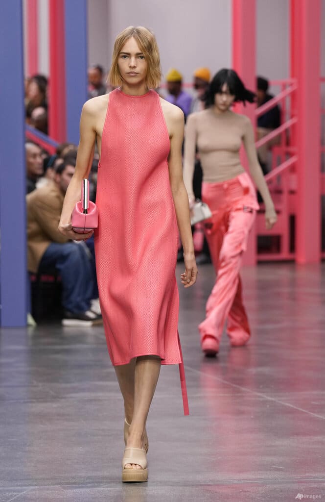 Fendi designer Kim Jones kicks off Milan Fashion Week in a big way ...