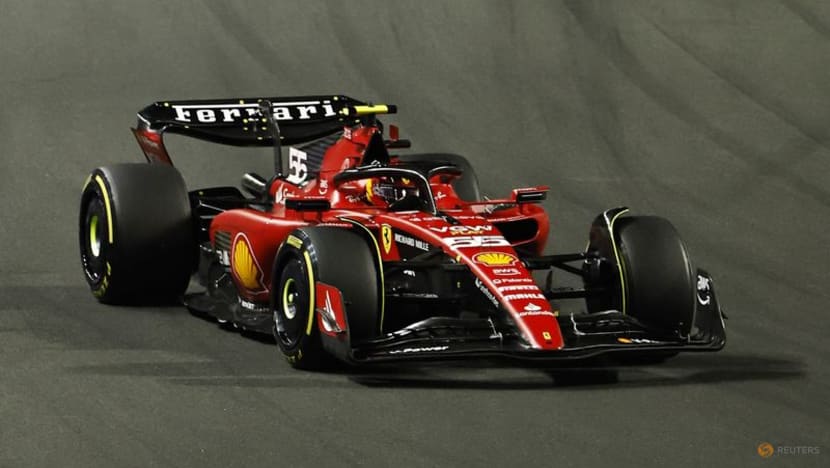 Drivers find few positives in 'too slow' Ferrari Drivers find few positives in 'too slow' Ferrari