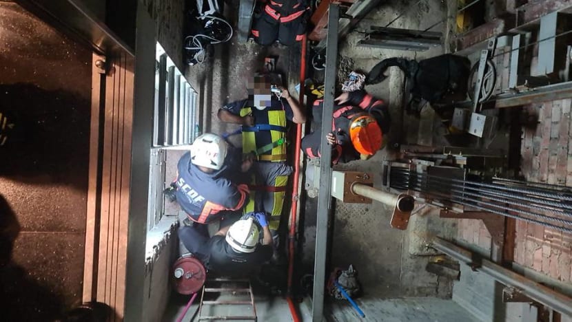 Technician rescued from bottom of Paragon lift shaft by SCDF firefighters Technician rescued from bottom of Paragon lift shaft by SCDF firefighters