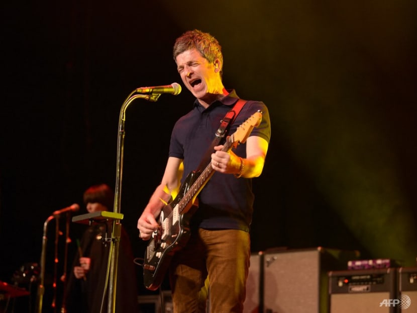 Noel Gallagher tells brother Liam to call him to arrange Oasis reunion