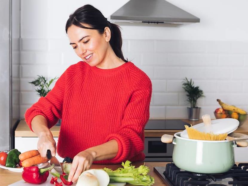 Transform your kitchen space with breakfast counters, handle-less cabinets and other features Transform your kitchen space with breakfast counters, handle-less cabinets and other features