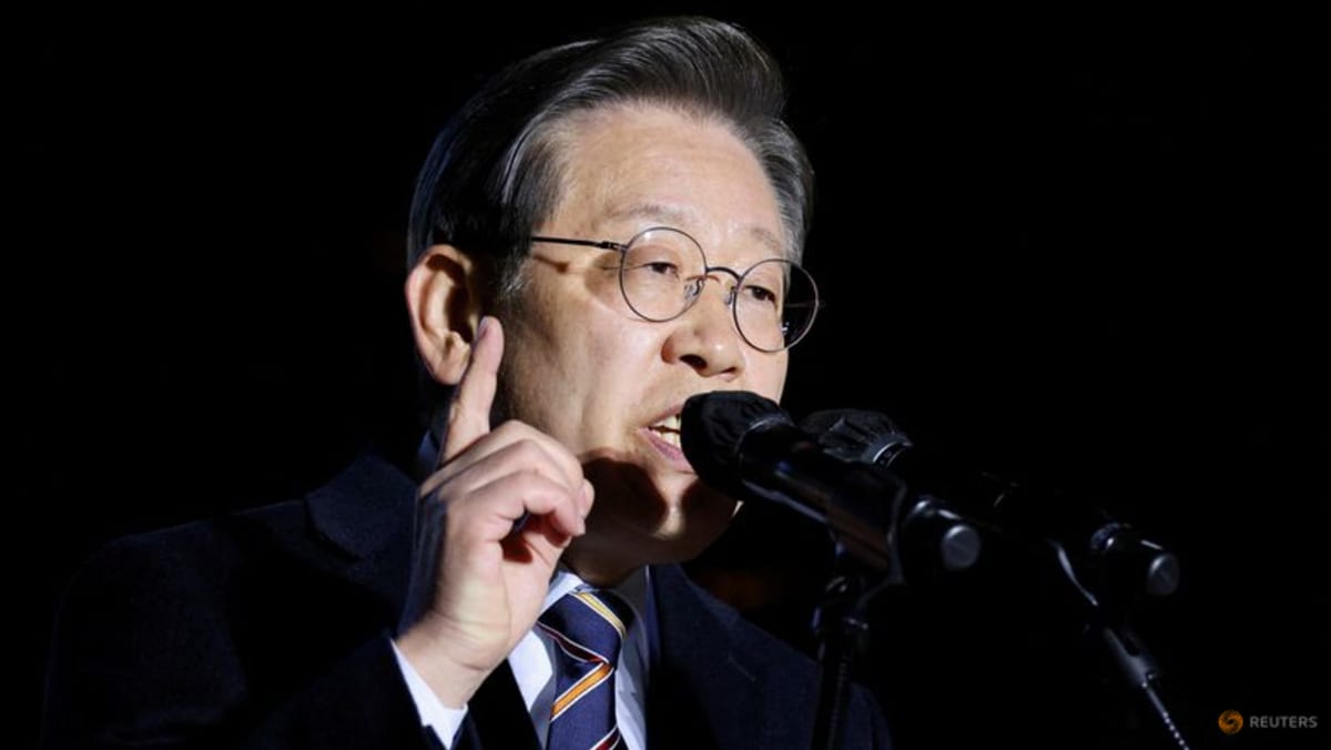 South Korea opposition leader hospitalised after hunger strike, prosecutors seek arrest